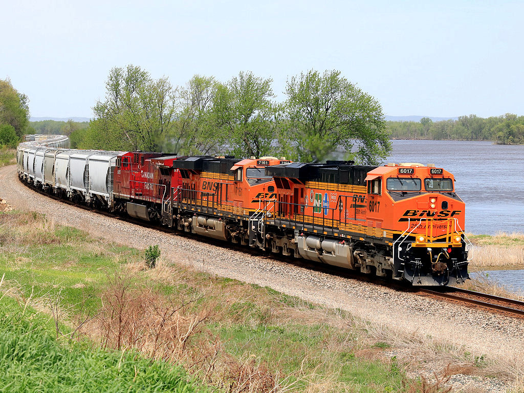 BNSF 6017